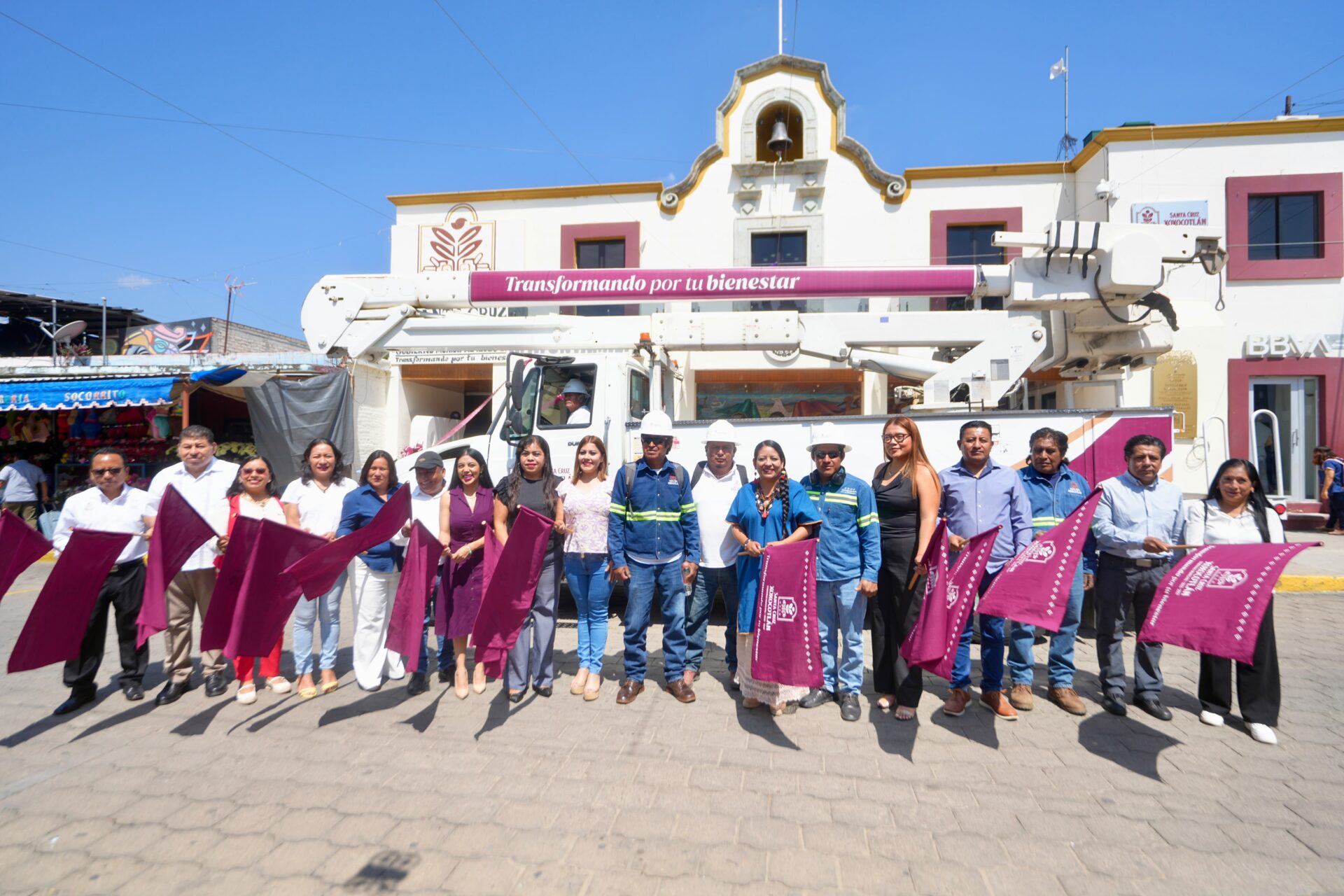 Fortalece Xoxocotlán los servicios municipales con nueva grúa